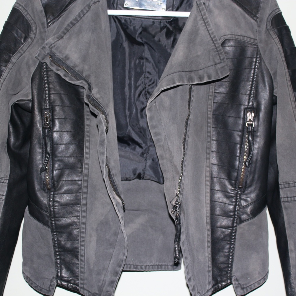 MOTO Style Jacket - Picture 4 of 5